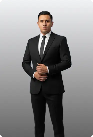 Professional portrait of Rodrigo Islas, graphic designer known for creative, detail-oriented visual design across print and digital platforms.